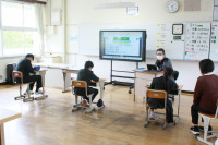 R8_4_22_3,5組社会 (1)