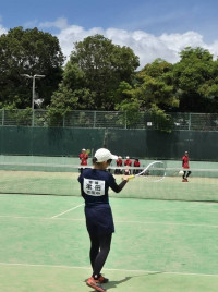 テニス３