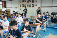 R8_7_6_学校訪問授業（1-2音楽） (2)
